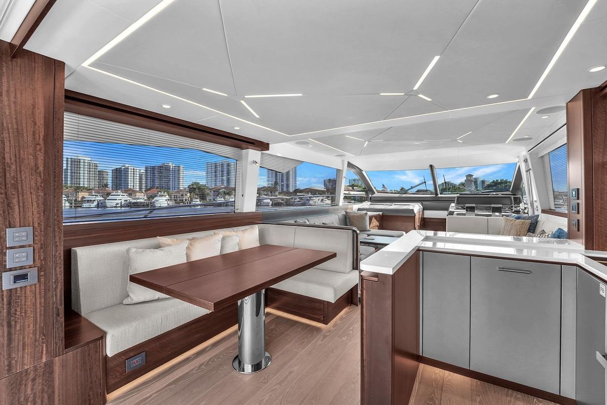 2023 Sunseeker 68 