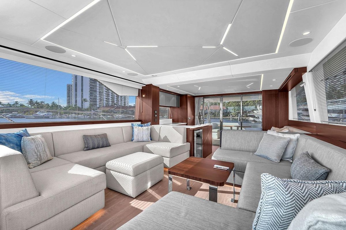 2023 Sunseeker 68 