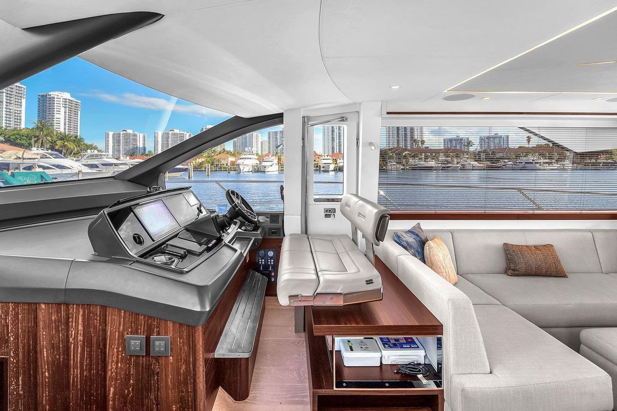 2023 Sunseeker 68 
