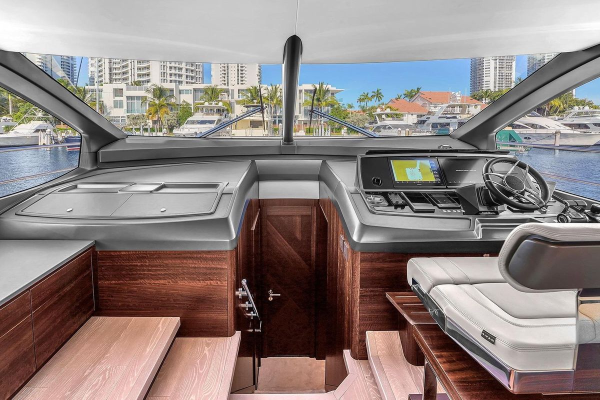 2023 Sunseeker 68 