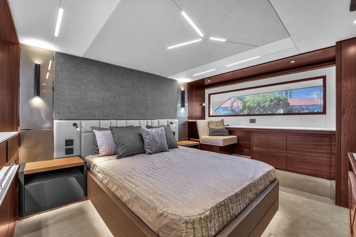 2023 Sunseeker 68 