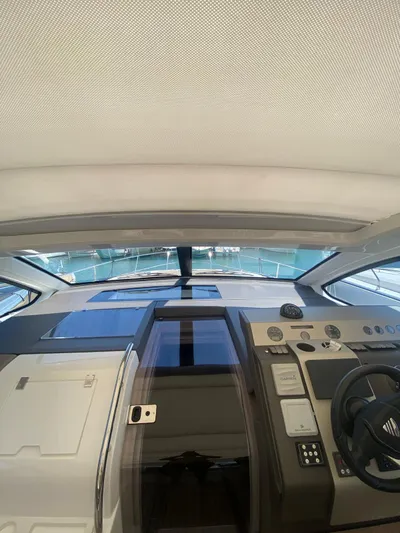  Yacht Photos Pics 2018 Fairline Targa 48 Open yacht interior cockpit view.