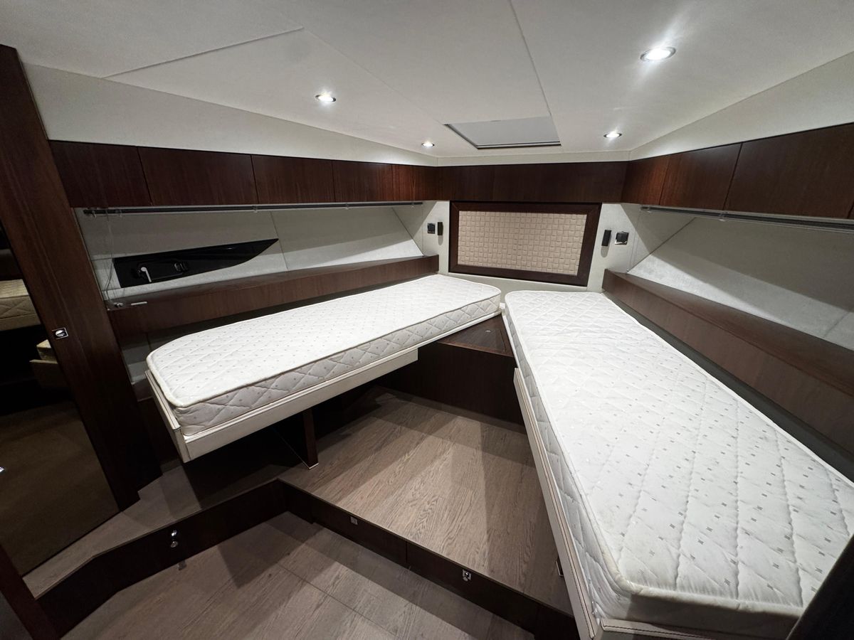 2018 Fairline 45 