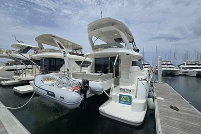 Aquila 44