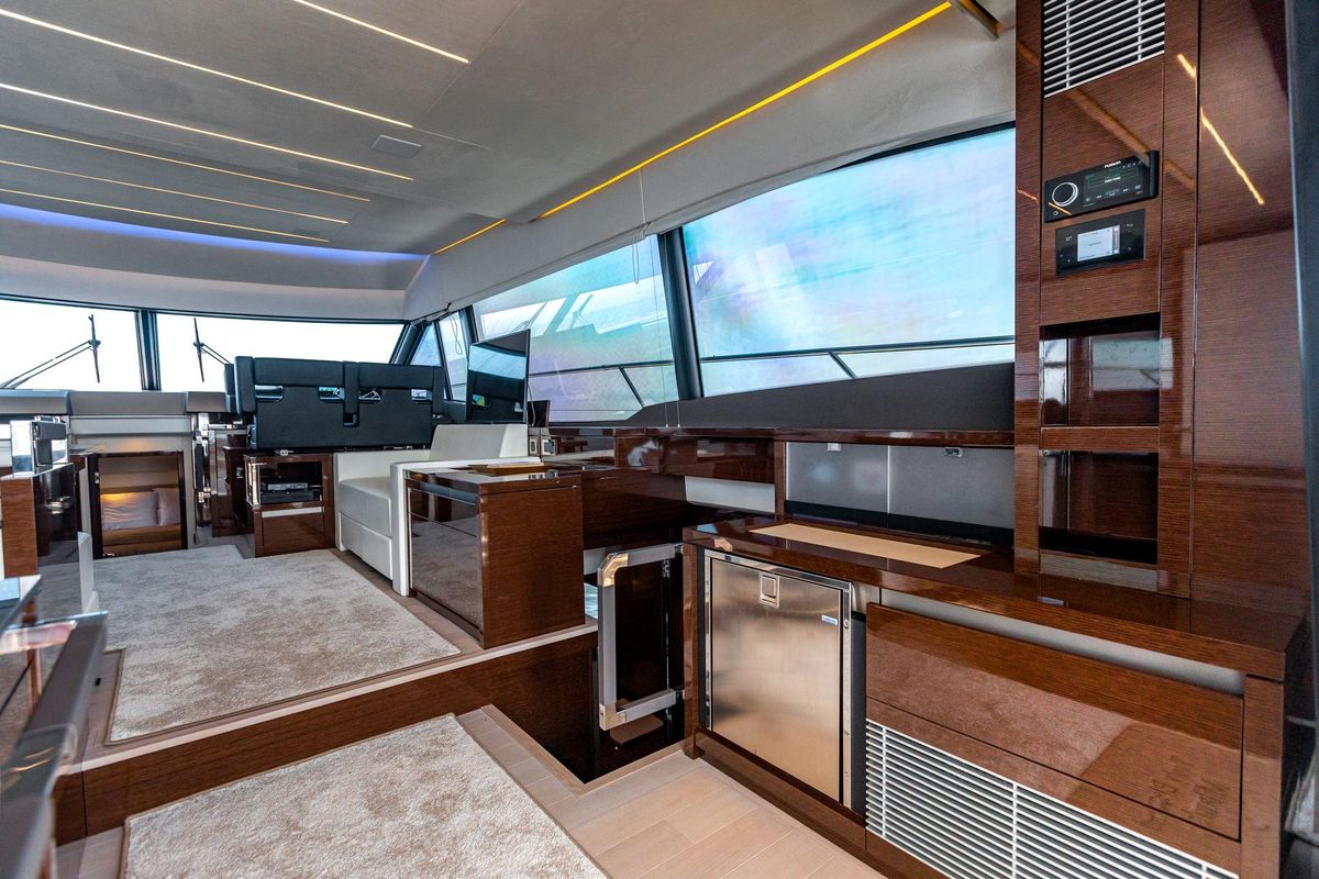 2020 Prestige 63 