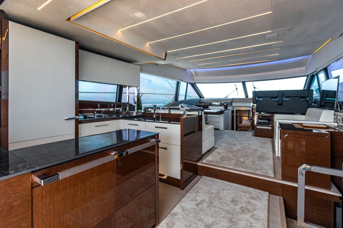 2020 Prestige 63 