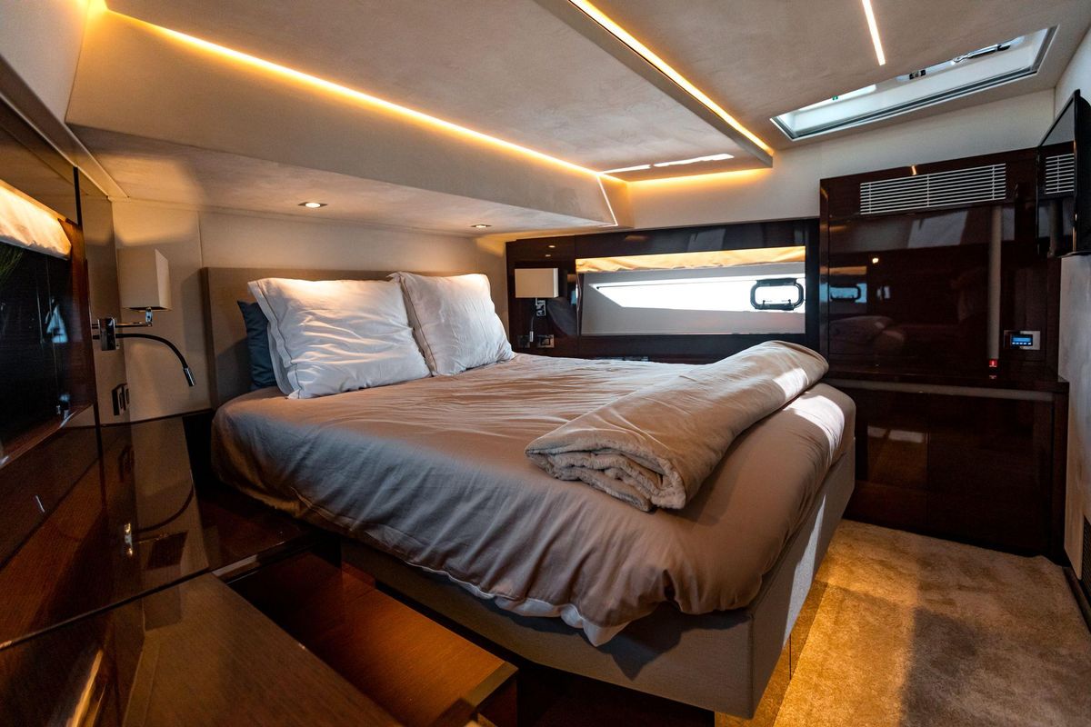2020 Prestige 63 
