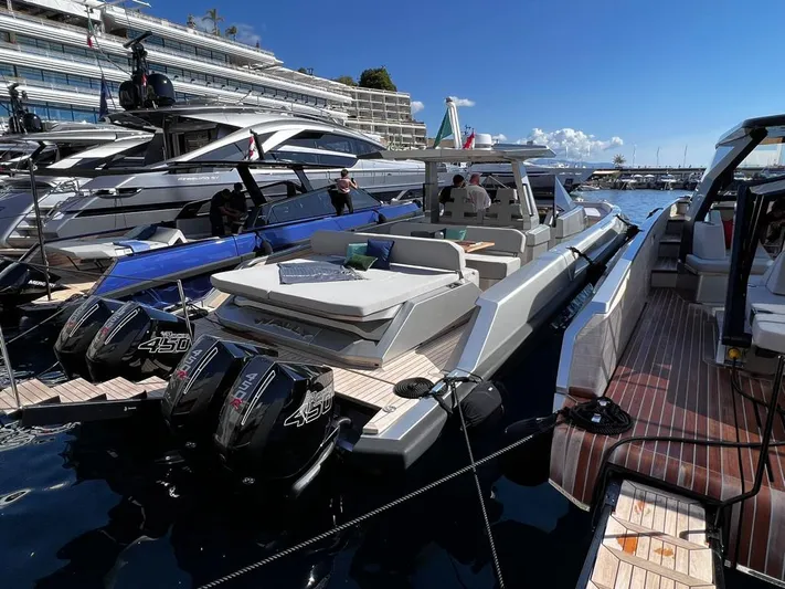 Xx Mas Yacht Photos Pics 