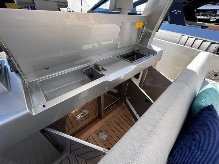 Xx Mas Yacht Photos Pics 