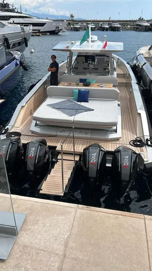 Xx Mas Yacht Photos Pics 