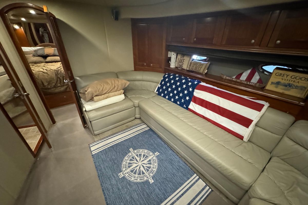 2006 Cruisers Yachts 56 