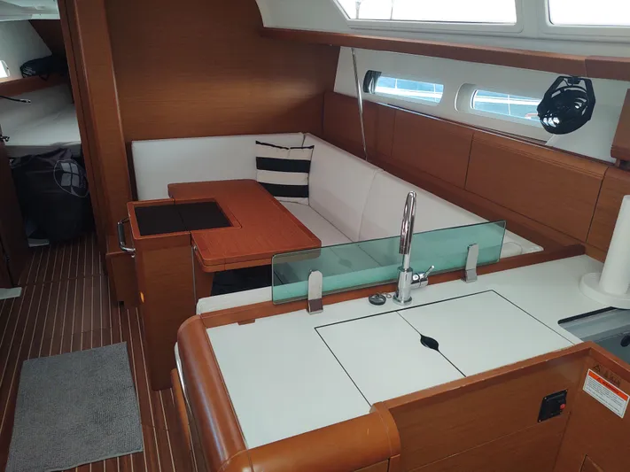 Luna Yacht Photos Pics 