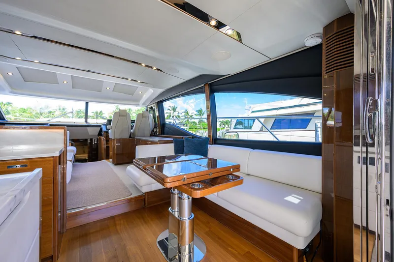 Converter Yacht Photos Pics Salon Seating and Table
