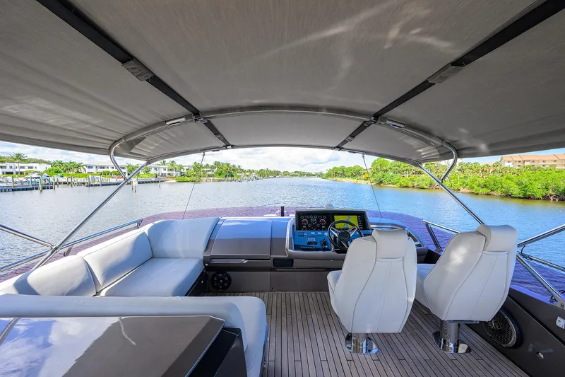 Converter Yacht Photos Pics Flybridge Seating and Electronics