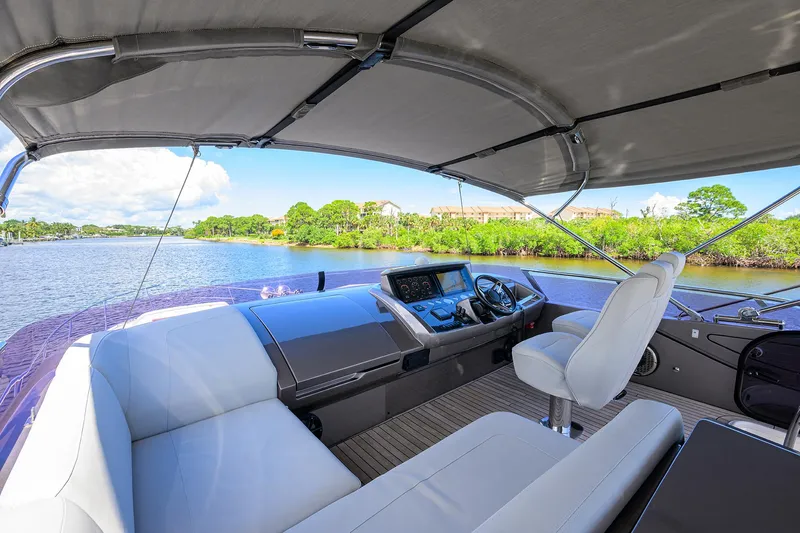 Converter Yacht Photos Pics Flybridge - Seating and Electronics