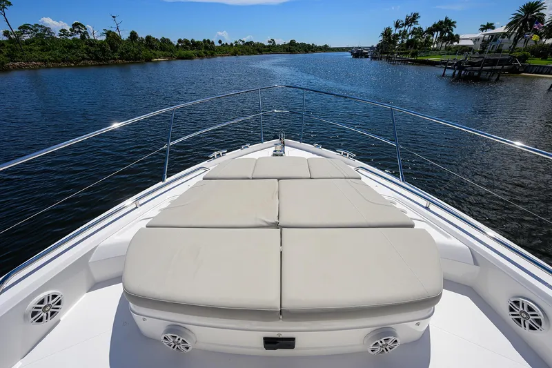 Converter Yacht Photos Pics Bow Sunpad