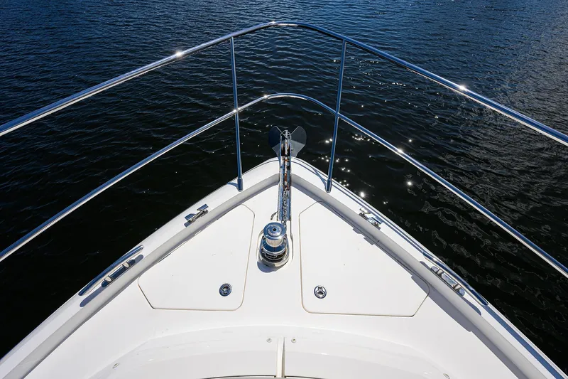 Converter Yacht Photos Pics Bow Anchor Windlass