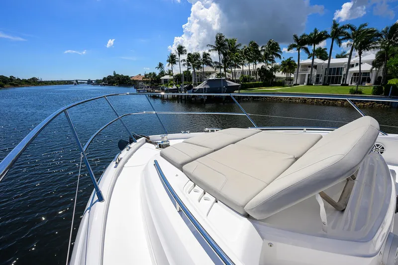 Converter Yacht Photos Pics Bow Sunpad