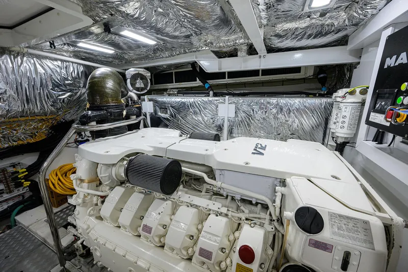 Converter Yacht Photos Pics Engine Room