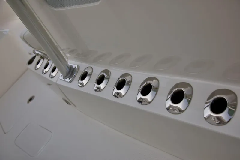  Yacht Photos Pics 2024 SeaVee 390Z boat deck with multiple rod holders.