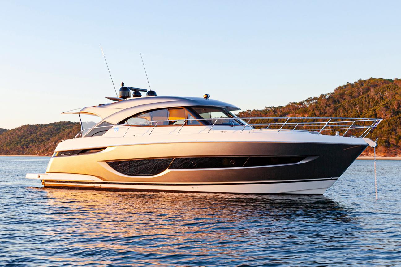 2024 Riviera 4600 Sport Yacht Platinum Edition Sports Cruiser for sale