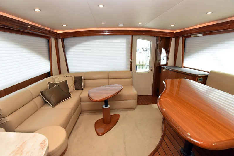 My Way Yacht Photos Pics 2019 Viking 44 Convertible MY WAY - Salon