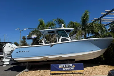 Blackfin 332 CC