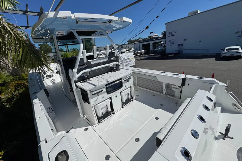 Yacht Photos Pics 2021 Blackfin 332 CC boat with spacious deck and modern amenities.