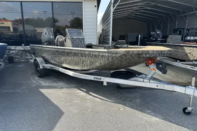 Thor Lake Hammer 1900 SC 140HP