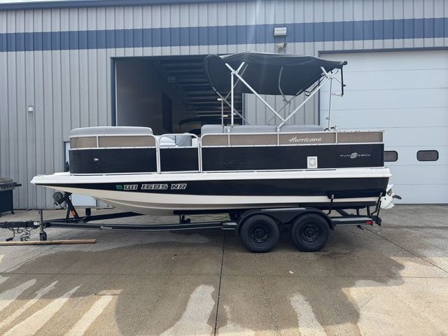 Hurricane 216 Fun Deck