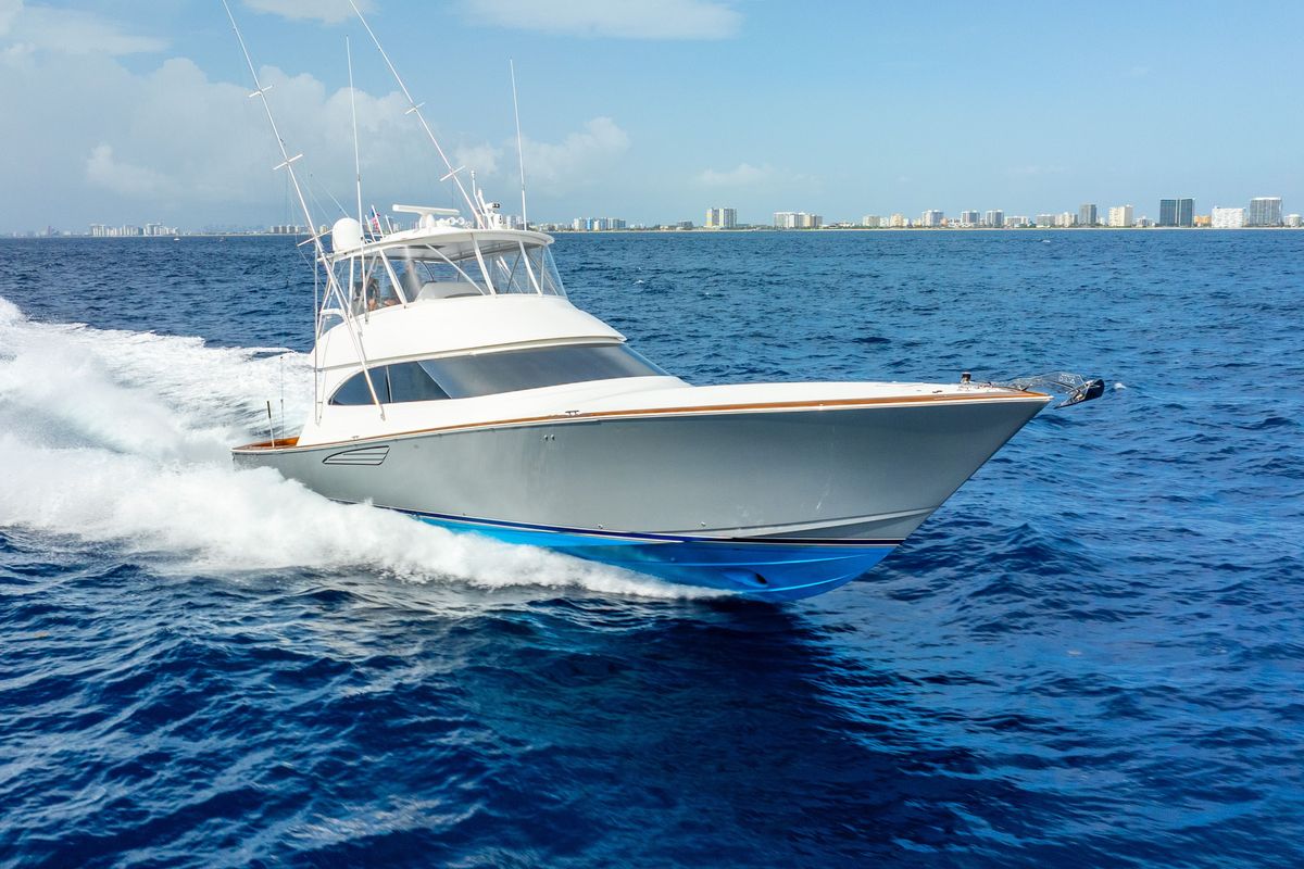 2017 Viking 62 