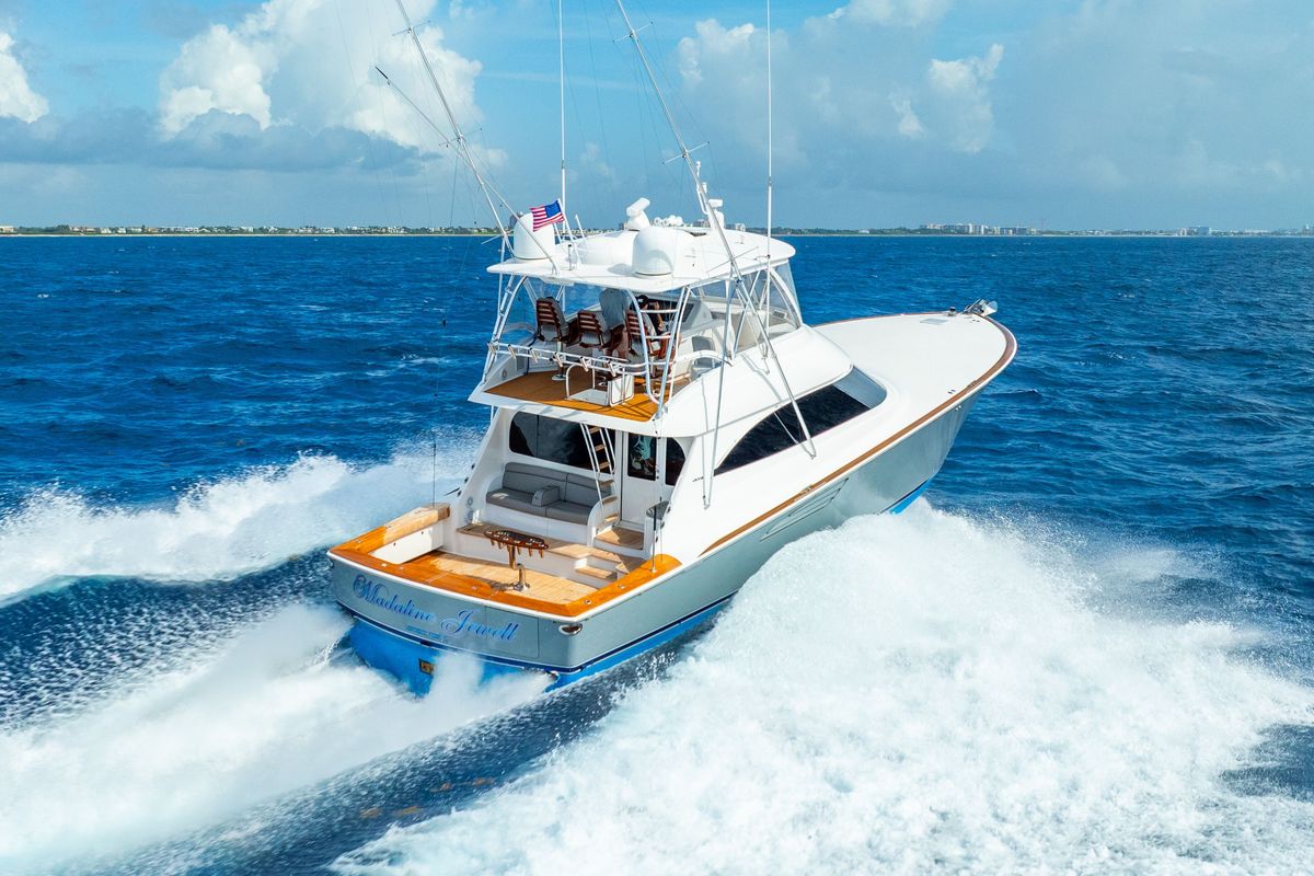 2017 Viking 62 