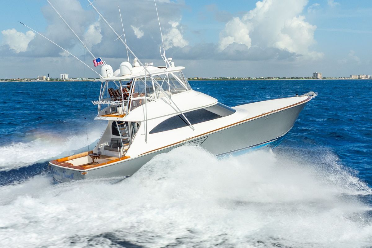2017 Viking 62 