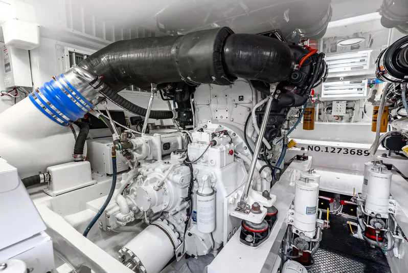 Madaline Jewell Yacht Photos Pics 