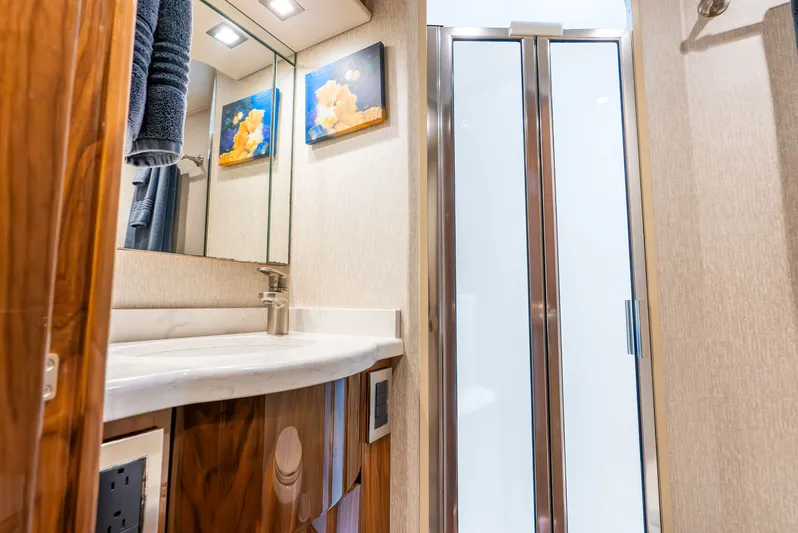 Madaline Jewell Yacht Photos Pics 