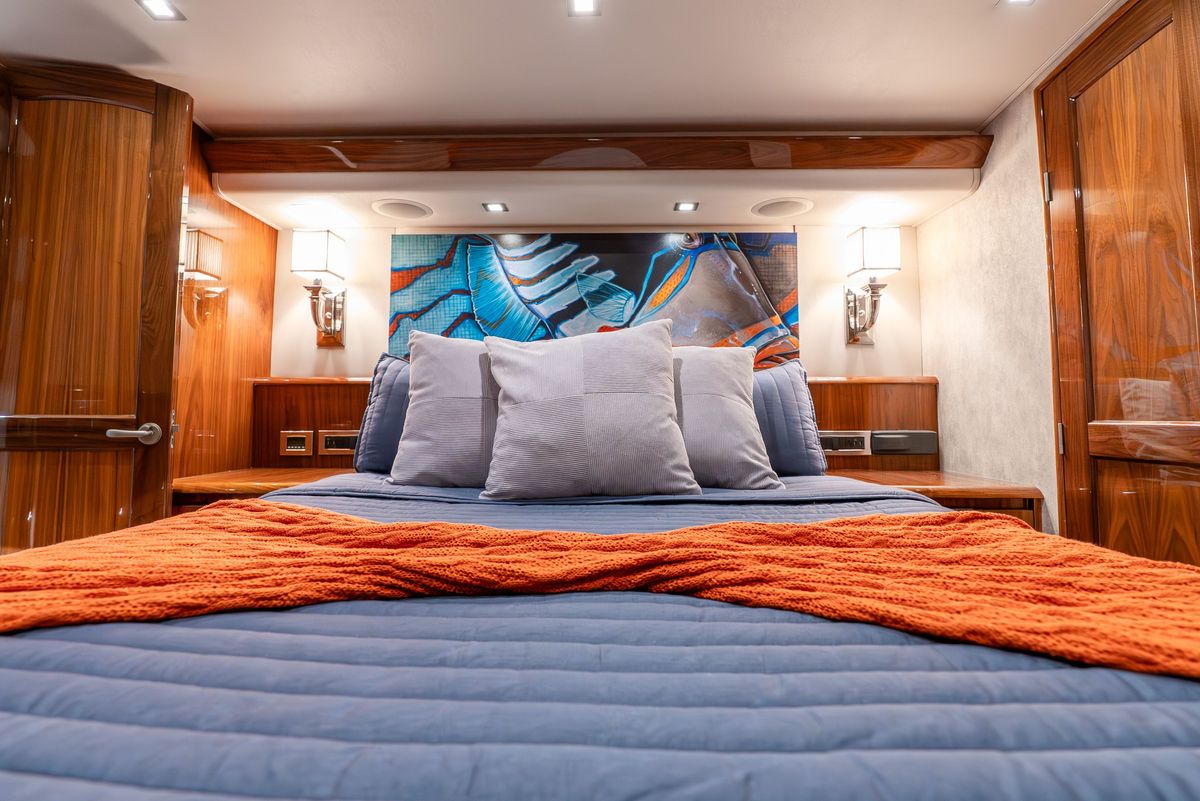 2017 Viking 62 