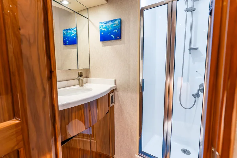 Madaline Jewell Yacht Photos Pics 