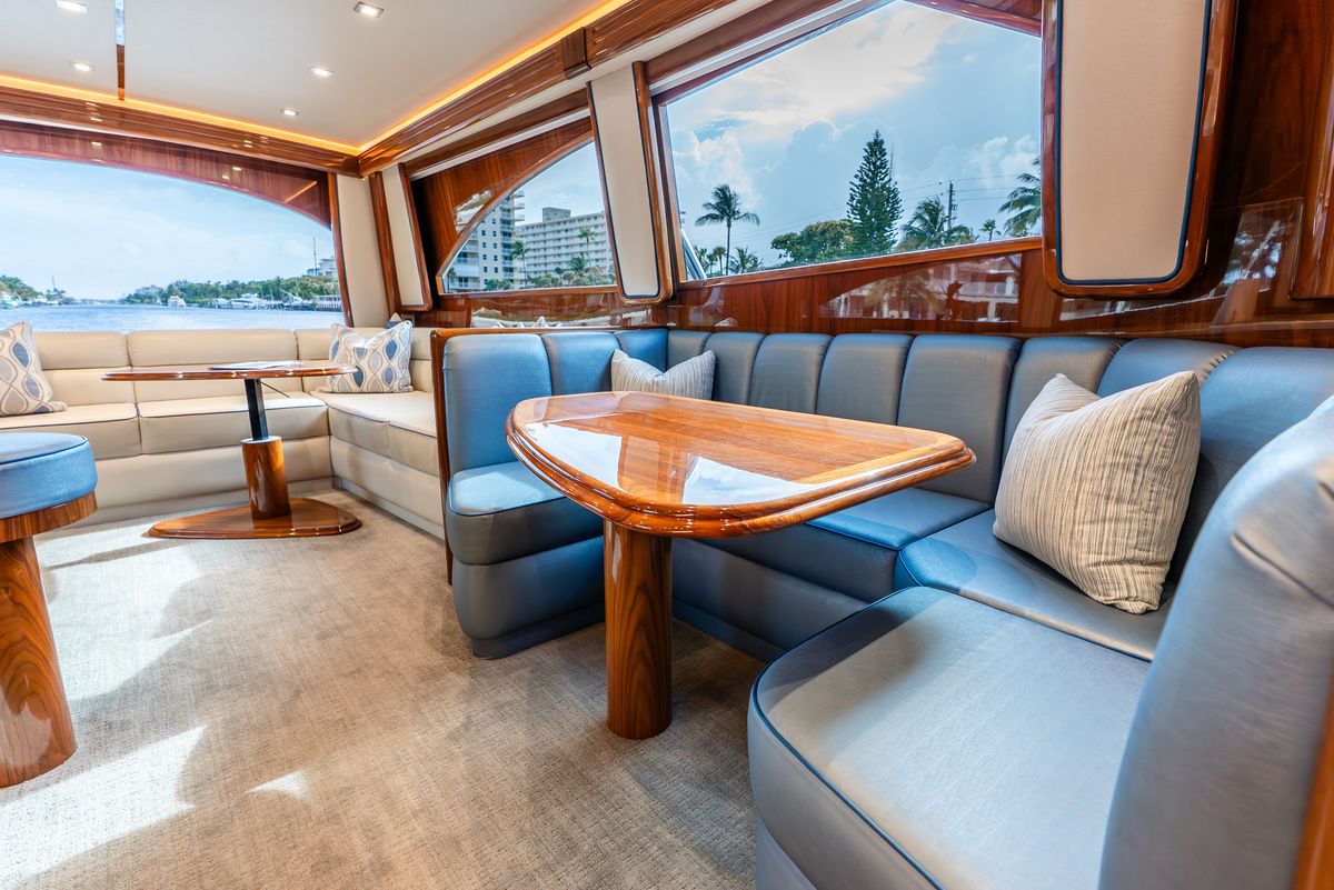 2017 Viking 62 