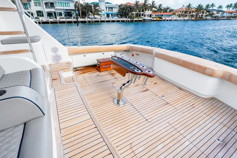 Madaline Jewell Yacht Photos Pics 