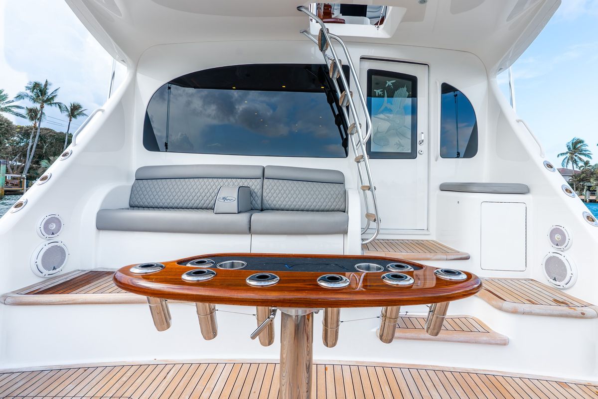 2017 Viking 62 