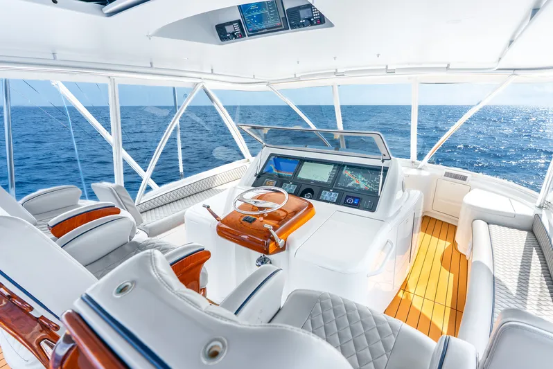 Madaline Jewell Yacht Photos Pics 