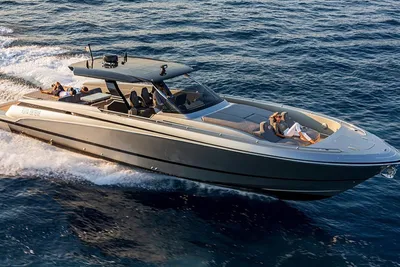 2021 Canados GLADIATOR 493 GRAND