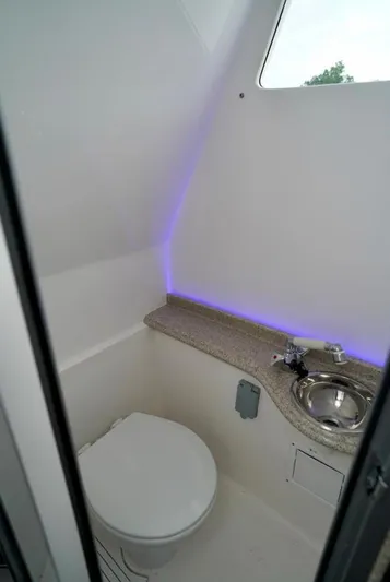 Stamas Aventura 33t Yacht Photos Pics 