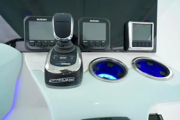 Stamas Aventura 33t Yacht Photos Pics 