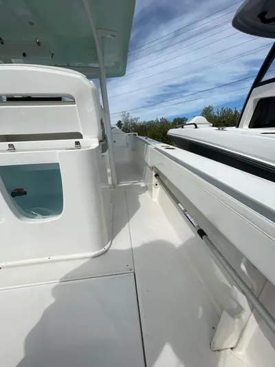 Stamas Aventura 33t Yacht Photos Pics 