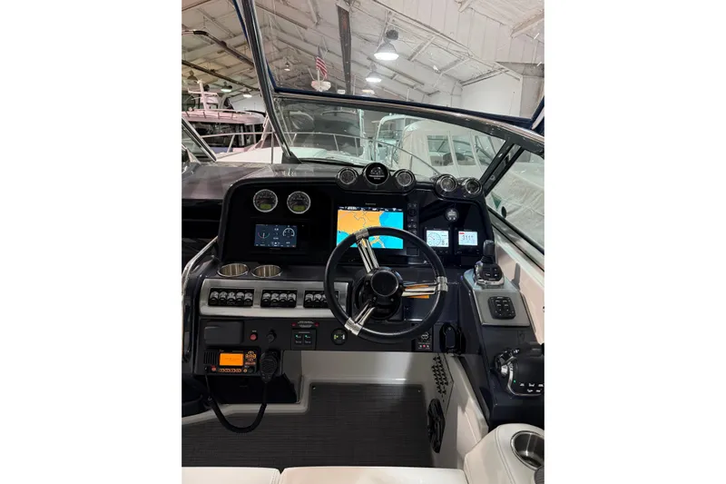  Yacht Photos Pics 2018 Formula 400 Super Sport boat dashboard with advanced navigation controls.