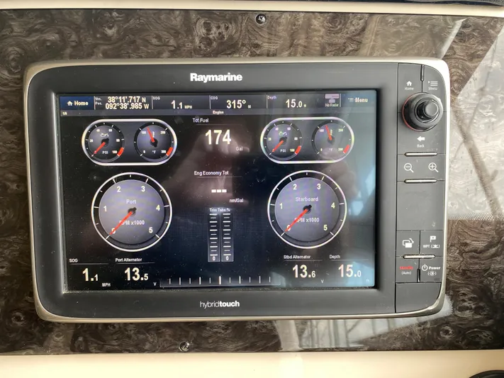  Yacht Photos Pics Raymarine display on 2015 Sea Ray 470 Sundancer showing navigation and engine data.