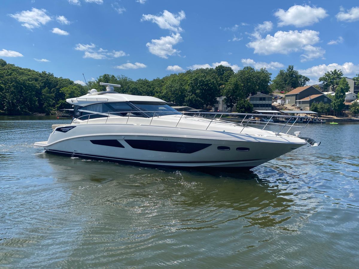 2015 Sea Ray 47 