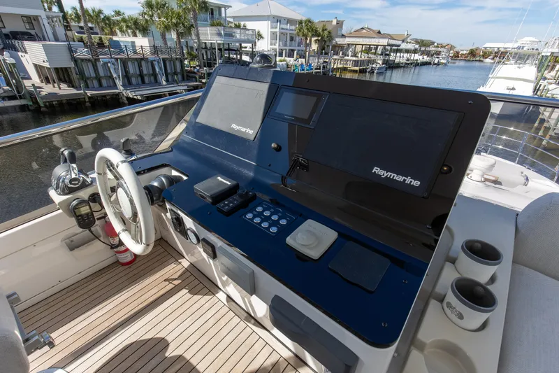 Oh My My Yacht Photos Pics 2020 Azimut 60 Flybridge- OH MY MY- Flybridge Helm