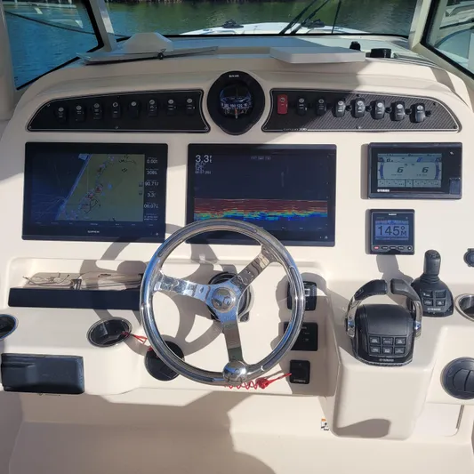 Four Palms Yacht Photos Pics 